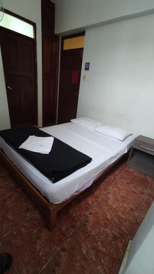 Guest House 通贝斯 外观 照片