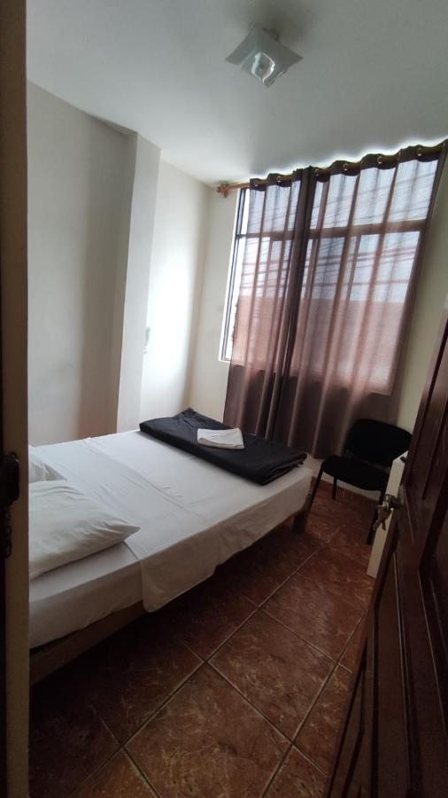 Guest House 通贝斯 外观 照片