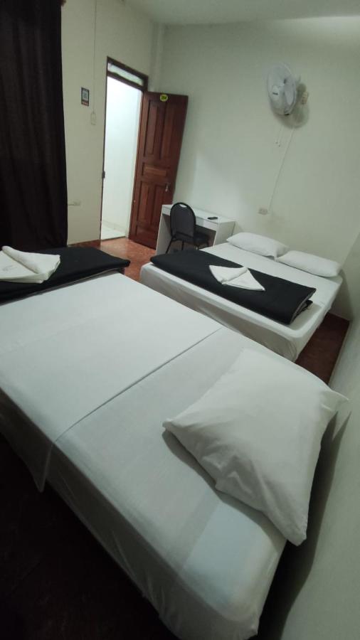 Guest House 通贝斯 外观 照片